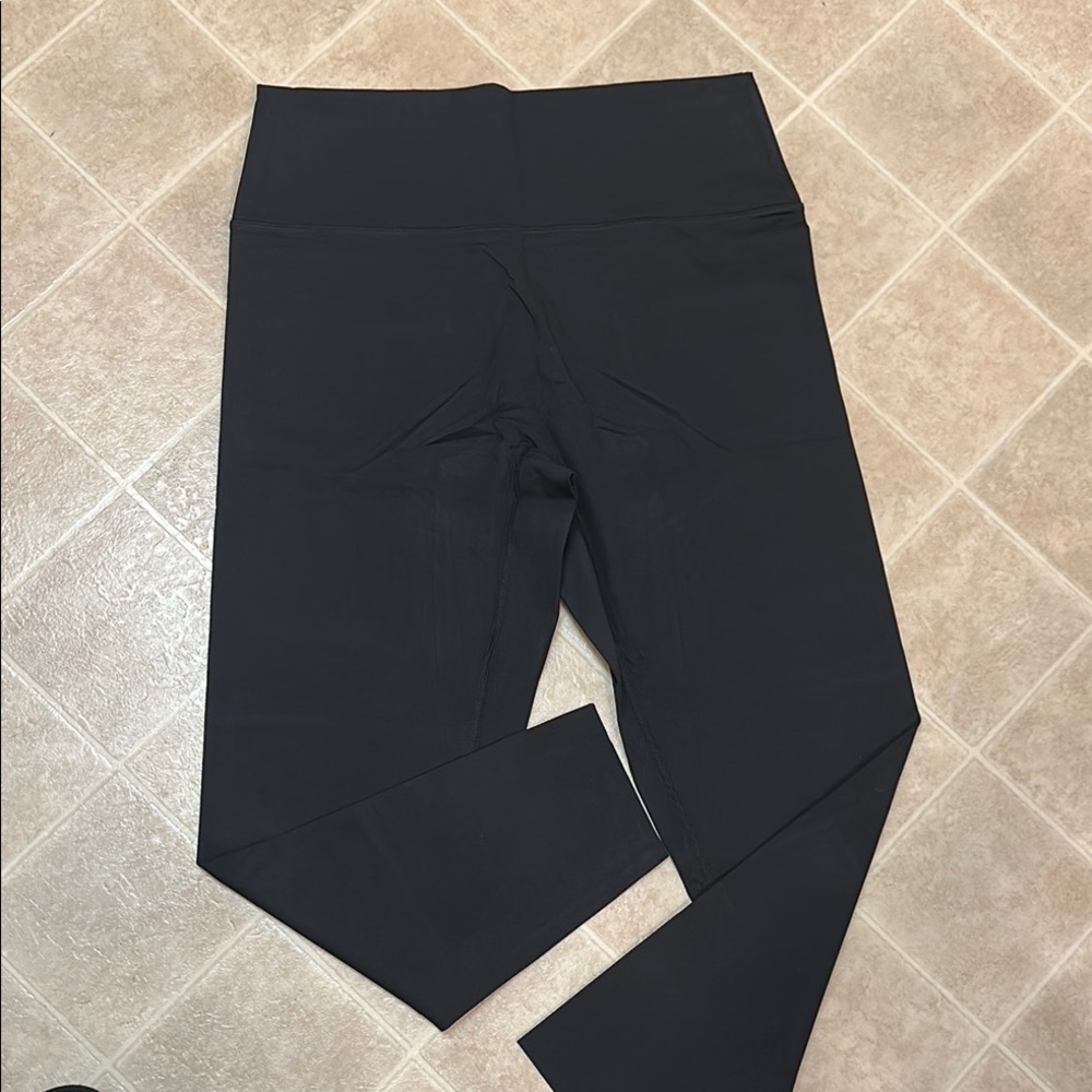 Aerie Black High-Waisted Leggings - Picture 3 of 6